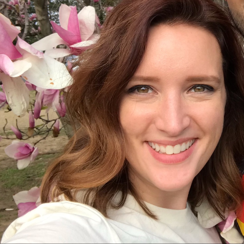 Meet your Posher, Laura